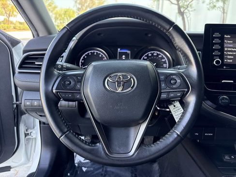 Used 2021 Toyota Camry SE w/ Carpet Mat Package (TMS) FWD image 21