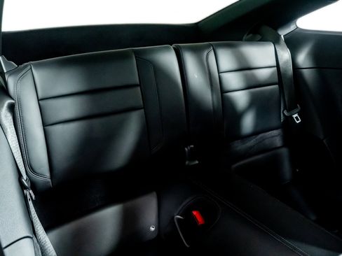 Used 2020 Porsche 911 Carrera 4S w/ Sport Package image 31