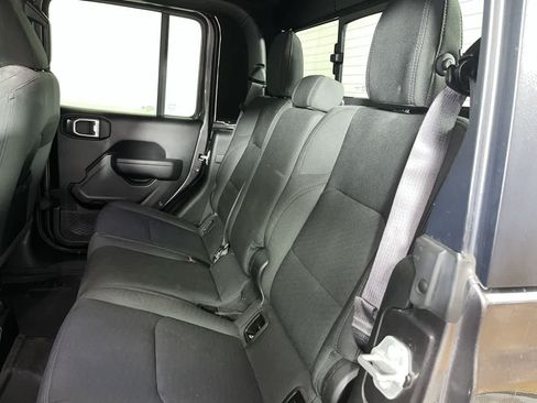 Used 2022 Jeep Gladiator Sport AWD/4WD image 27