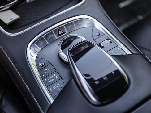 Used 2016 Mercedes-Benz S 550 Sedan image 33