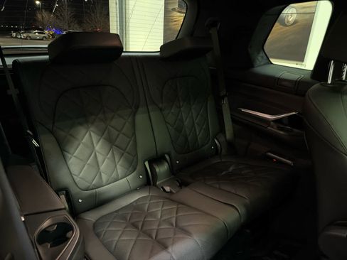 New 2026 BMW X7 xDrive40i w/ M Sport Package image 11