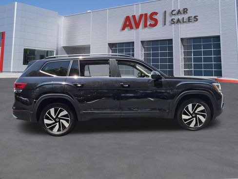 Used 2025 Volkswagen Atlas SE FWD image 5