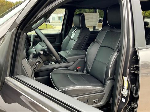 New 2026 RAM 2500 Limited image 9