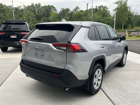 Certified 2024 Toyota RAV4 LE AWD/4WD image 33