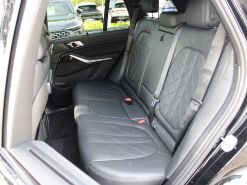 Used 2023 BMW X5 xDrive45e w/ M Sport Package image 26