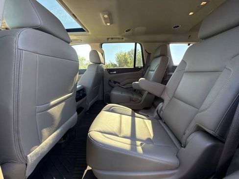 Used 2019 GMC Yukon SLT AWD/4WD image 15