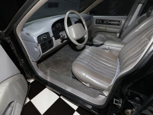 Used 1996 Chevrolet Impala SS RWD image 3