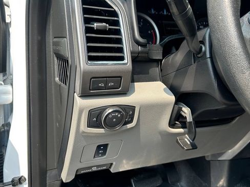Used 2018 Ford F350 XLT w/ XLT Value Package AWD/4WD image 17