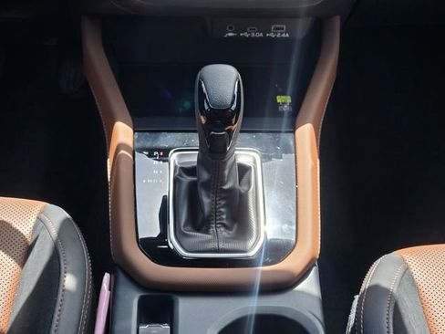 Certified 2025 Subaru Forester Touring AWD/4WD image 18