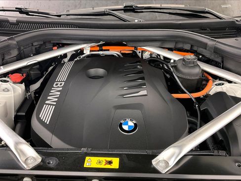 Certified 2026 BMW X5 xDrive50e w/ Executive Package AWD/4WD image 27