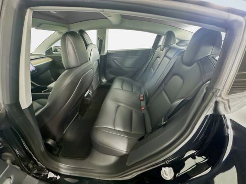 Used 2018 Tesla Model 3 Long Range image 26