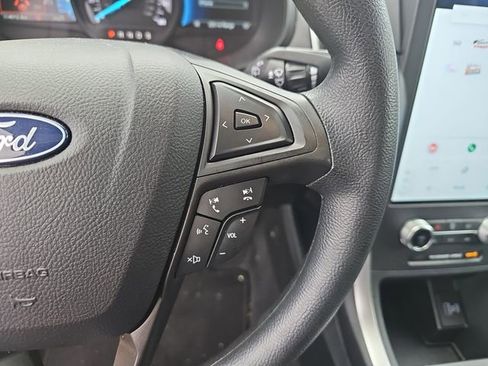 Used 2024 Ford Edge SE w/ Black Appearance Package image 16