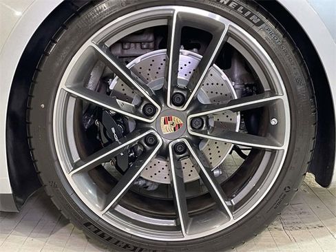 Used 2023 Porsche 911 Carrera 4S image 14