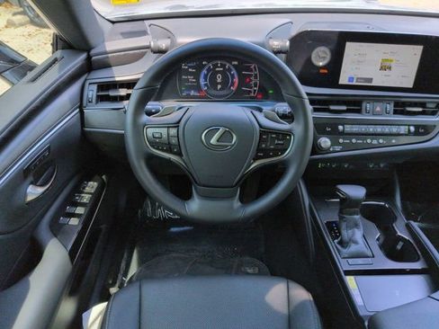Used 2025 Lexus ES 350 w/ Premium Package FWD image 17