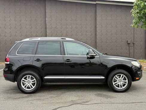 Used 2008 Volkswagen Touareg V6 AWD/4WD image 5