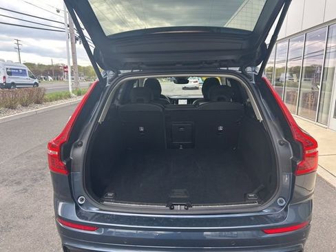 Certified 2025 Volvo XC60 B5 Plus w/ Climate Package AWD/4WD image 11