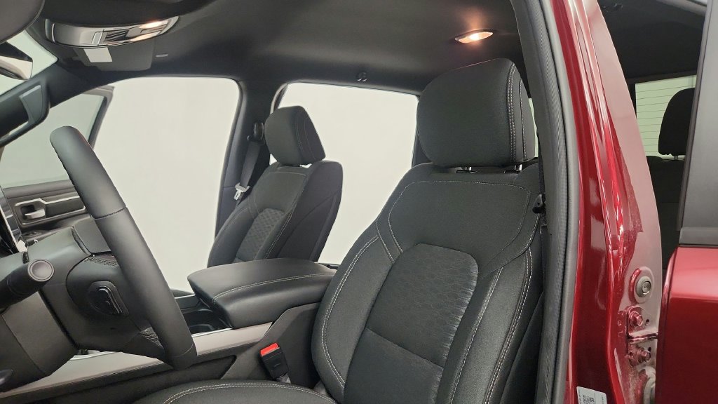 Used 2025 RAM 1500 Big Horn RWD image 27