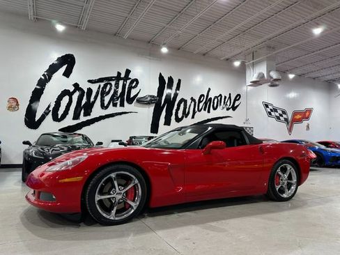 Used 2006 Chevrolet Corvette Convertible w/ Preferred Equipment Group image 1