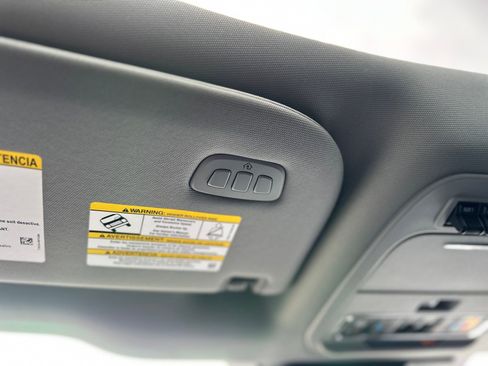 New 2025 Ford F250 Lariat w/ Lariat Ultimate Package image 9