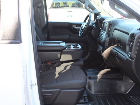 Used 2024 Chevrolet Silverado 1500 W/T w/ WT Value Package AWD/4WD image 28