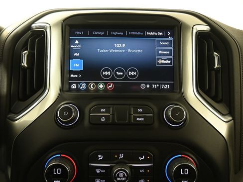 Used 2021 Chevrolet Silverado 1500 LTZ w/ Safety Package II AWD/4WD image 28
