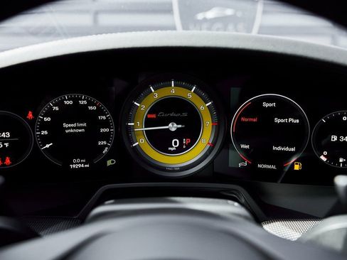 Used 2024 Porsche 911 Turbo S image 53