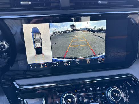 Used 2025 GMC Sierra 1500 AT4 w/ AT4 Premium Package image 32