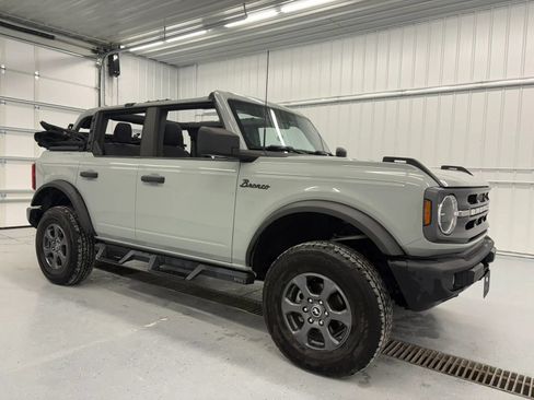 Used 2021 Ford Bronco Big Bend AWD/4WD image 2