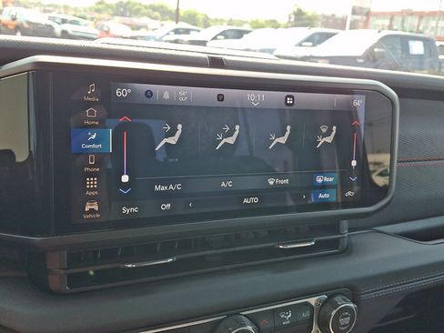 Used 2026 Jeep Gladiator Rubicon AWD/4WD image 15