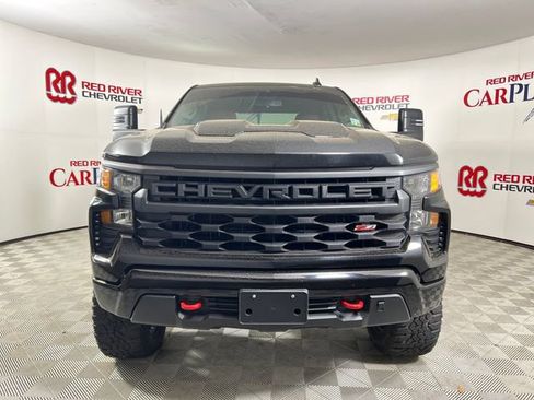 Used 2024 Chevrolet Silverado 1500 Custom Trail Boss AWD/4WD image 2