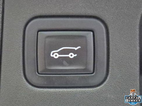 Used 2017 Cadillac XT5 Luxury w/ Driver Awareness Package AWD/4WD image 29