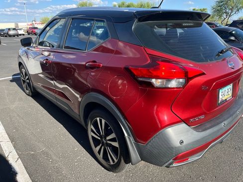 Certified 2020 Nissan Kicks SR w/ SR Premium Package FWD image 5