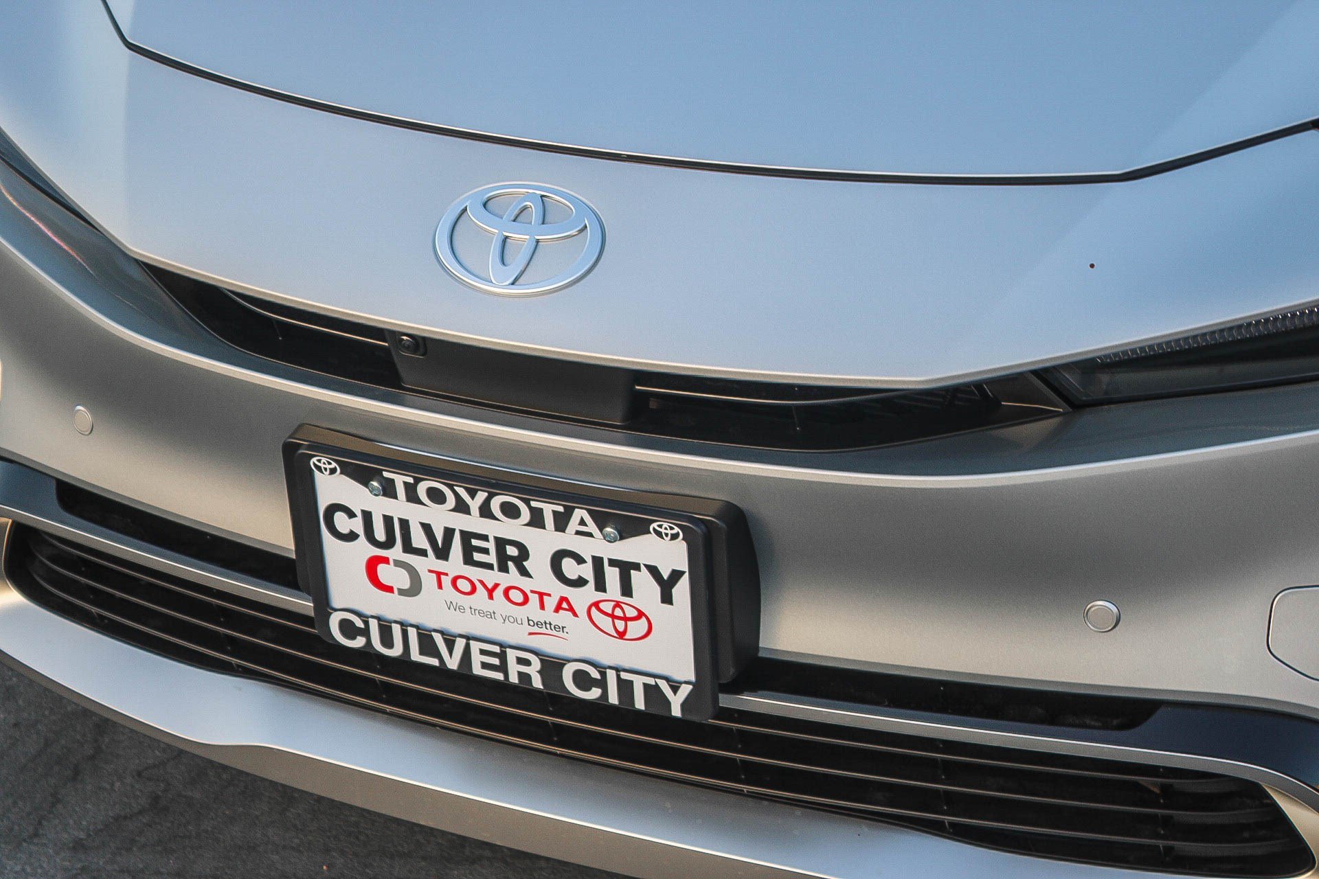 New 2027 Toyota Prius Plug-In Hybrid w/ Limited Premium Package FWD image 6