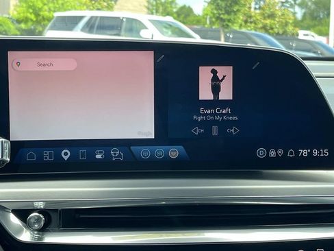 Used 2024 Cadillac Lyriq Sport RWD image 16