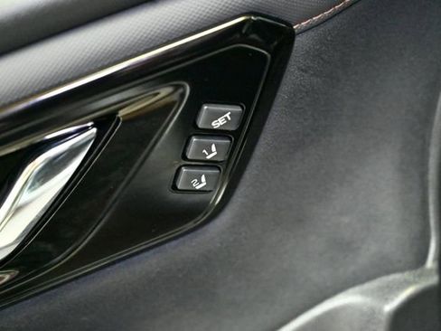 Used 2025 Subaru Forester Touring w/ Popular Package - Touring image 53