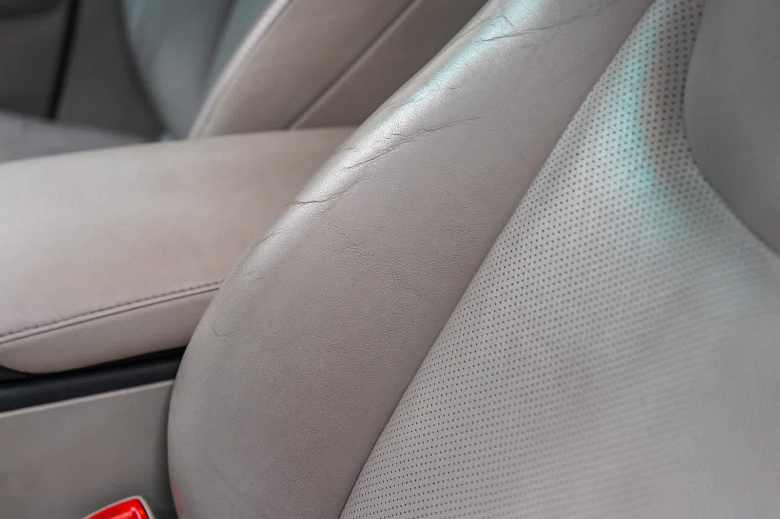 Used 2011 Lexus RX 350 2WD w/ Premium Pkg image 16