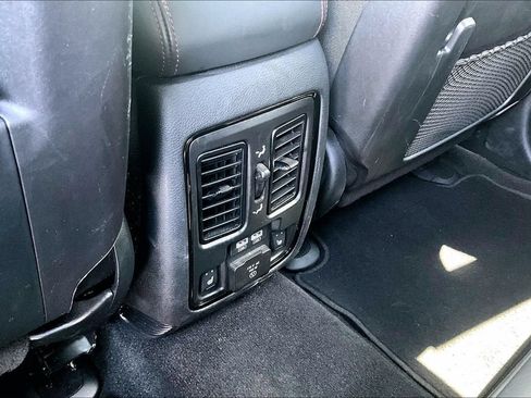 Used 2025 Dodge Durango R/T AWD/4WD image 10