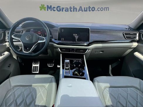 Used 2024 Volkswagen Atlas SEL Premium R-Line AWD/4WD image 9