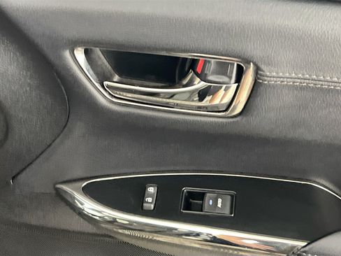Used 2016 Toyota Avalon XLE Plus FWD image 32