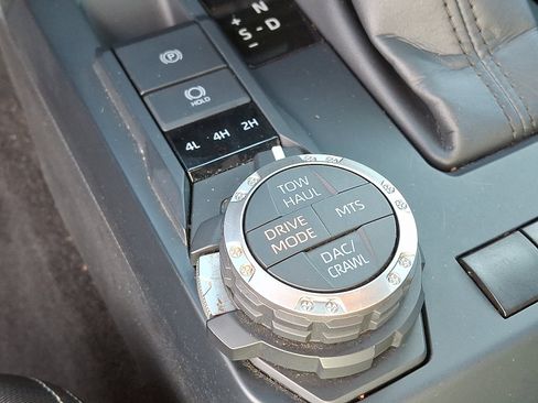 Used 2024 Toyota Tacoma TRD Off-Road image 24