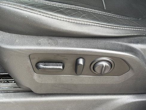 Used 2019 GMC Sierra 1500 SLT w/ SLT Premium Package image 21