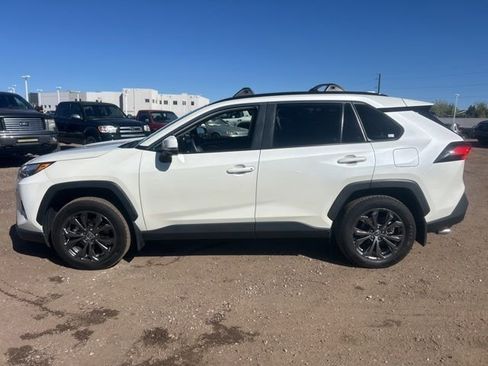 Used 2022 Toyota RAV4 XLE Premium AWD/4WD image 2