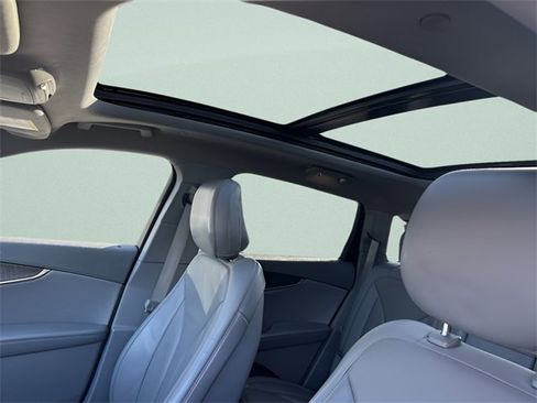 Used 2020 Lincoln Nautilus Reserve image 30