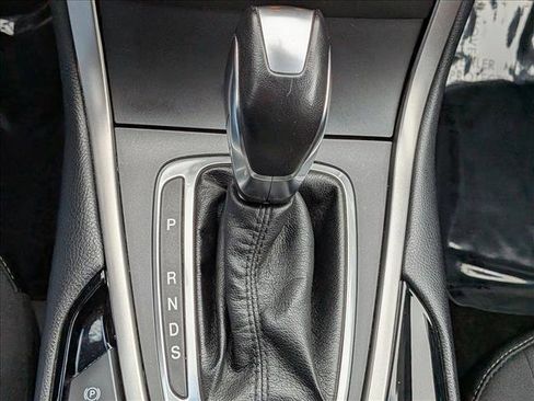 Used 2018 Ford Edge SEL FWD image 12