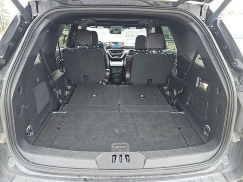 Used 2025 Ford Explorer Platinum w/ LUX Leather Package AWD/4WD image 25