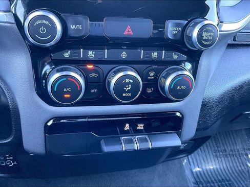 Used 2023 RAM 1500 Laramie AWD/4WD image 30