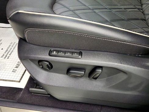 Used 2024 Volkswagen Atlas SEL Premium R-Line image 12