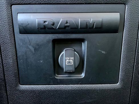 Used 2018 RAM 1500 Lone Star image 34