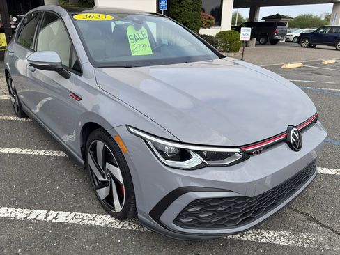 Used 2023 Volkswagen GTI SE FWD image 29