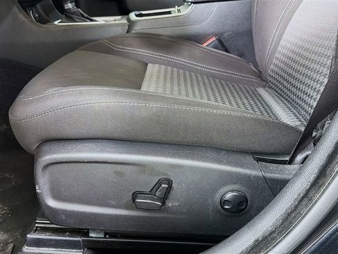 Used 2023 Dodge Charger SXT image 22